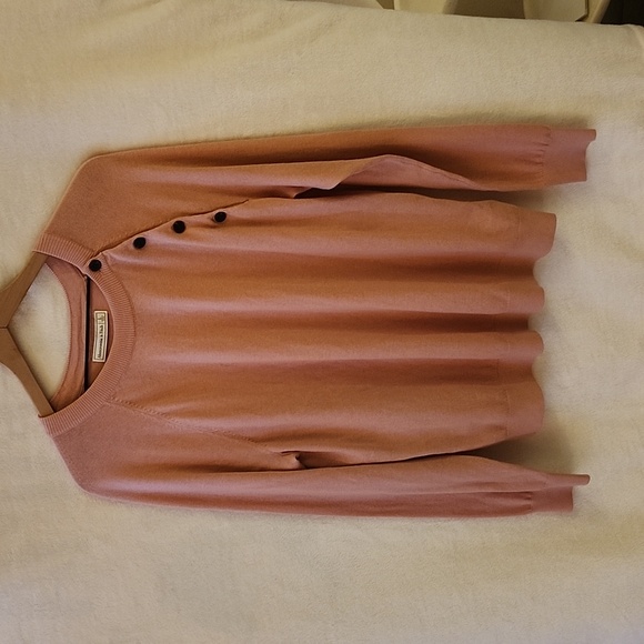 Abercrombie & Fitch Sweater - Picture 6 of 6